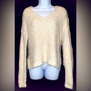 Abercrombie & Fitch V-Neck Fuzzy Sweater metallic threadingXS/S